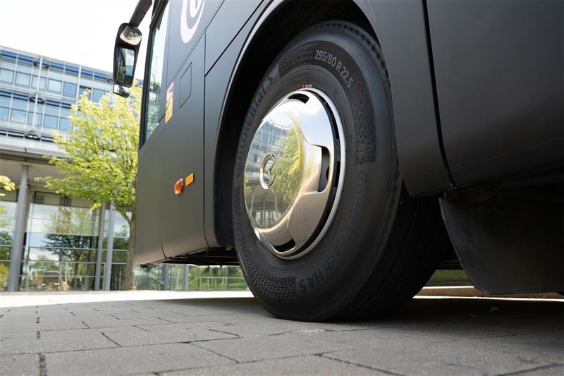 Neue Ära im Busverkehr: Conti Coach HA 5