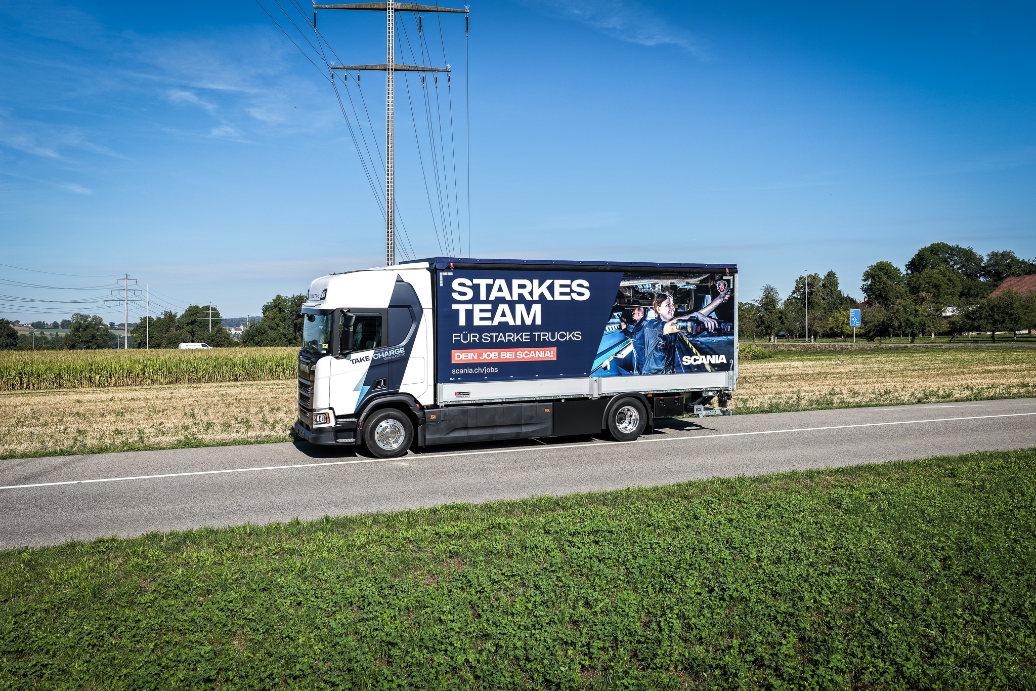 Scania Kampagne auf Fahrzeugblachen